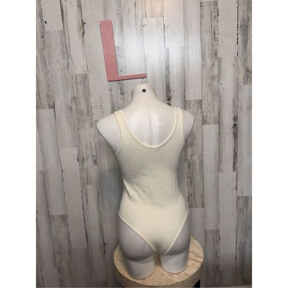 Gypsy + Jade white bodysuit size L/XL - Picture 3 of 6